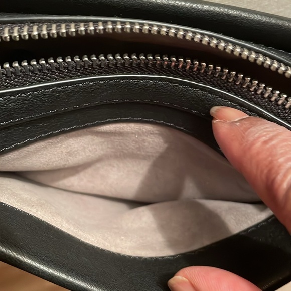 Vince Camuto Crossbody Bag - Picture 8 of 10